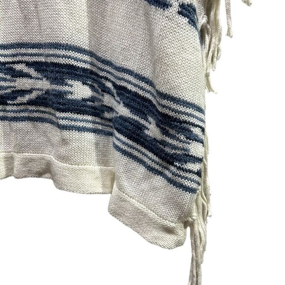 Chaps denim, Southwestern Boho Sleeved Poncho fringe sweater Size Medium - Picture 6 of 6